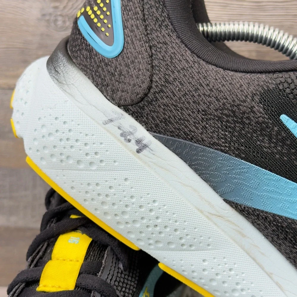 Brooks ghost 16